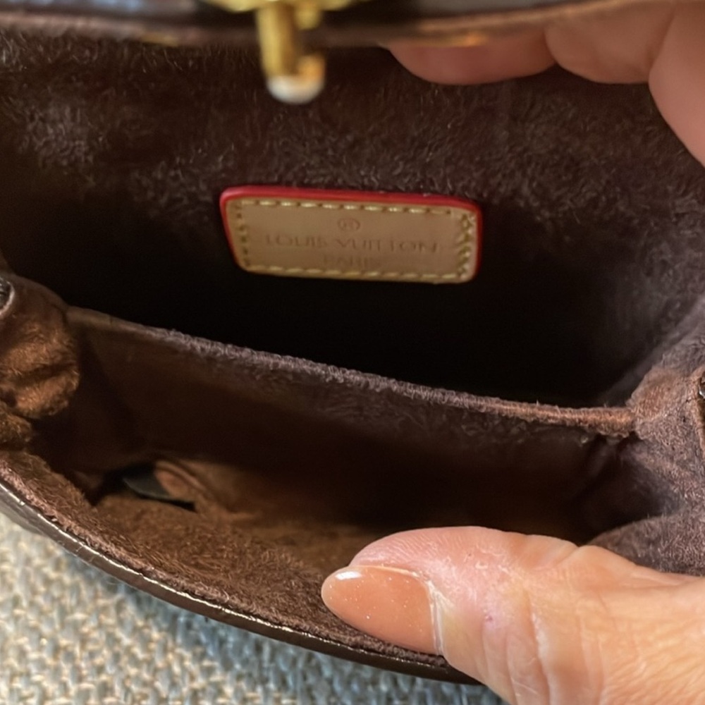 LV Crossbody Bag - Picture 6 of 6